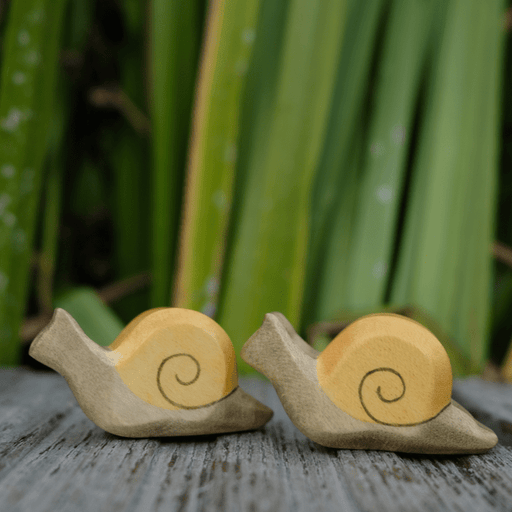HolzWald Snail small - Animal Figurines - Toypark