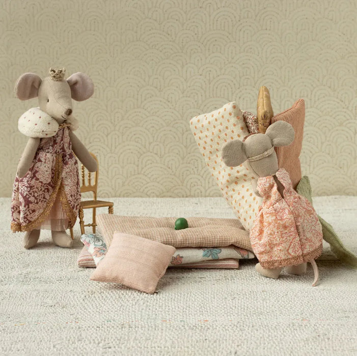 Maileg Princess & The Pea Big Sister Mouse - Danish Doll Toys - Toypark