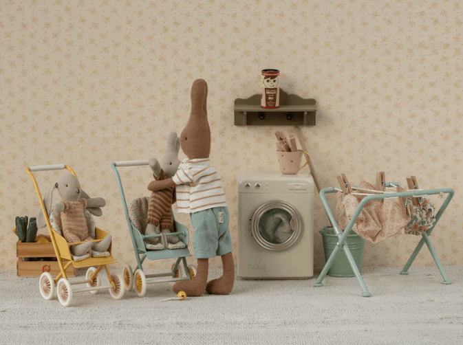 Doll House Furniture Maileg Drying rack with pegs 5707304096016