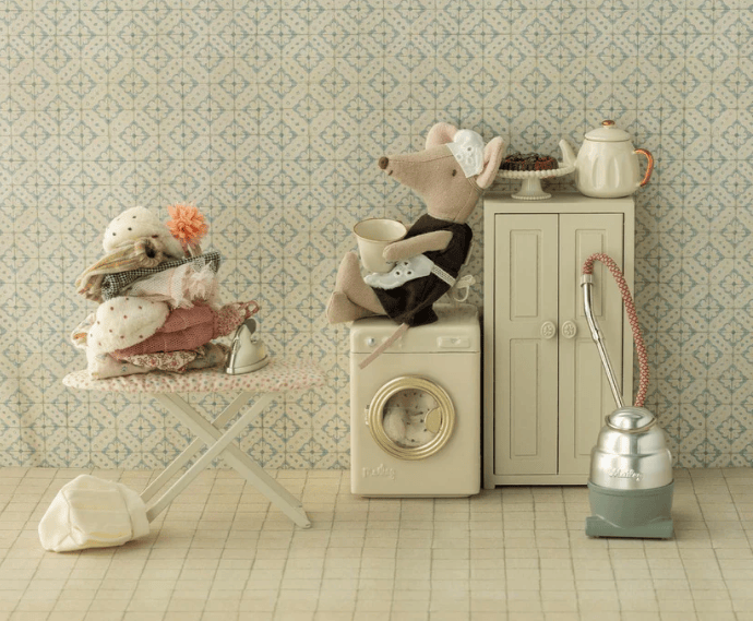 Doll House Furniture Maileg Iron And Ironing Board Mouse 5707304137634