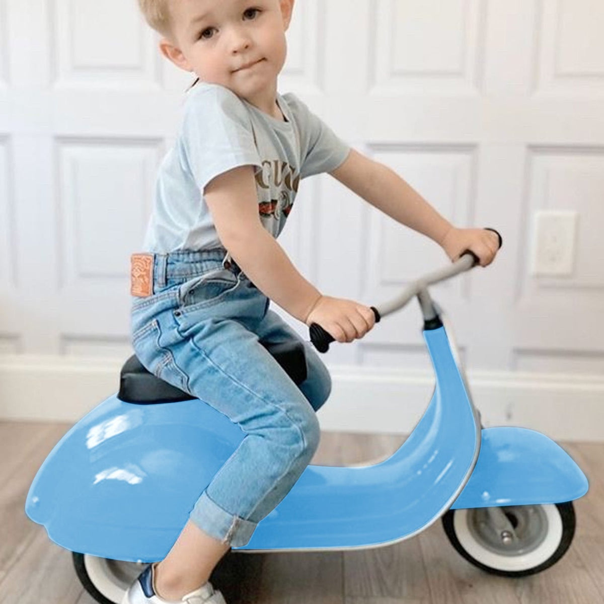 Ambosstoys Primo Classic Sky Blue Ride-On (Leather Seat) — Toypark ...