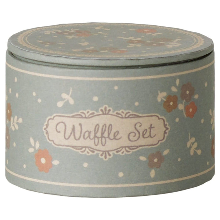 Doll House Furniture Maileg Waffle Set Mouse