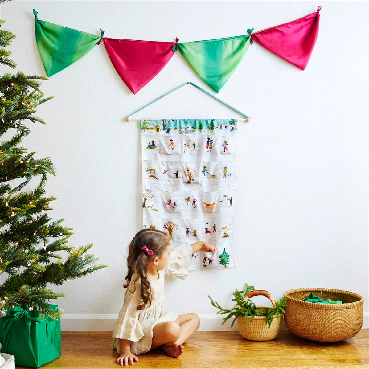 Sarah's Silks Advent Calendar Illustrated by Gemma Koomen Snowy Day