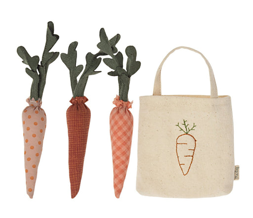 Maileg Carrots in Shopping Bag - Danish Doll House Furniture - Toypark