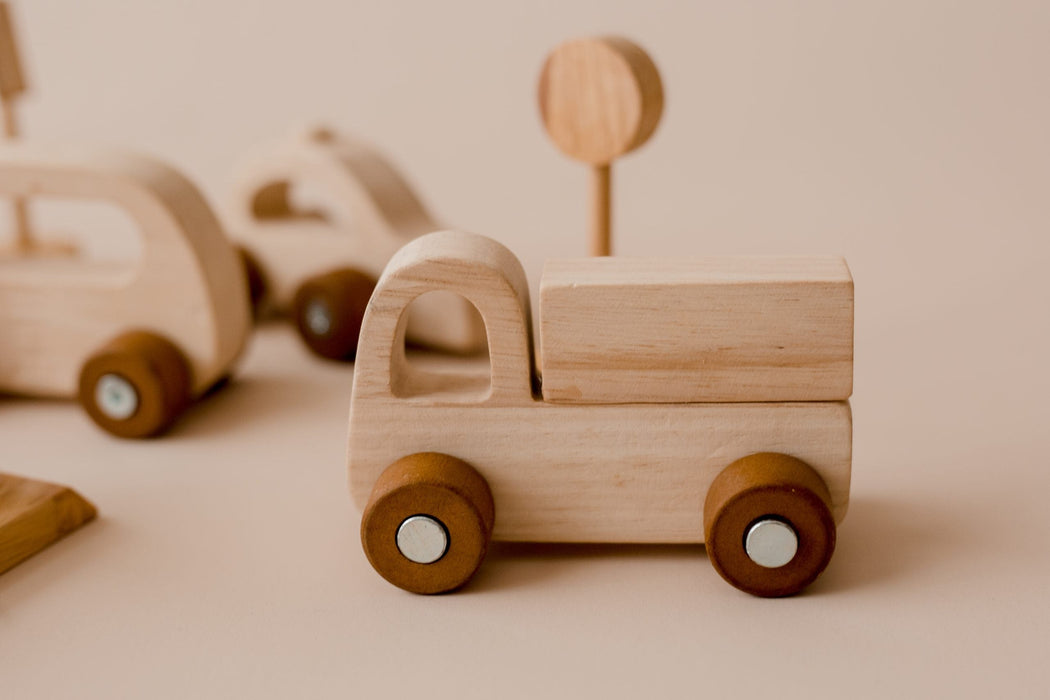 Wooden Car QToys Vehicle Play Set